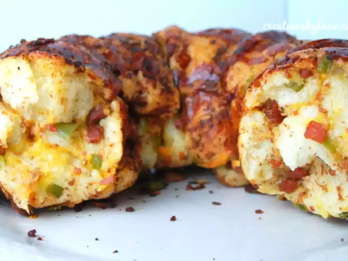 Cheesy Bacon Pull-Apart Bread