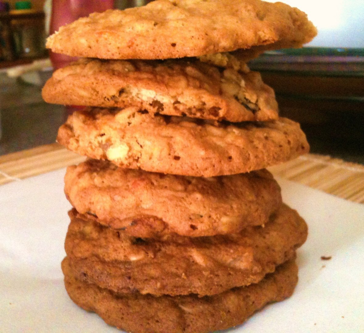 Cheesy pineapple raisin oatmeal cookie Recipe Petitchef