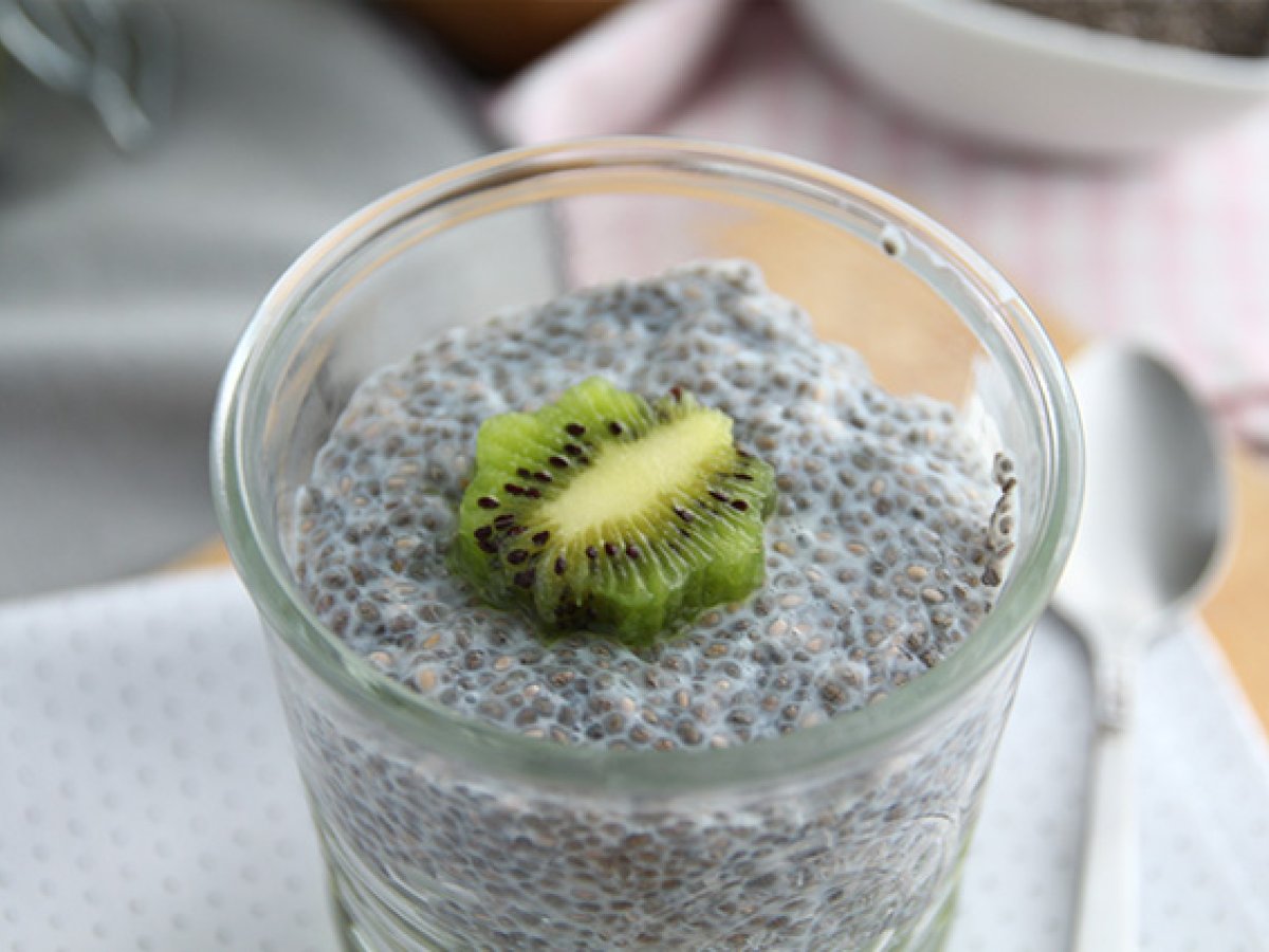 Chia pudding with kiwis - photo 4