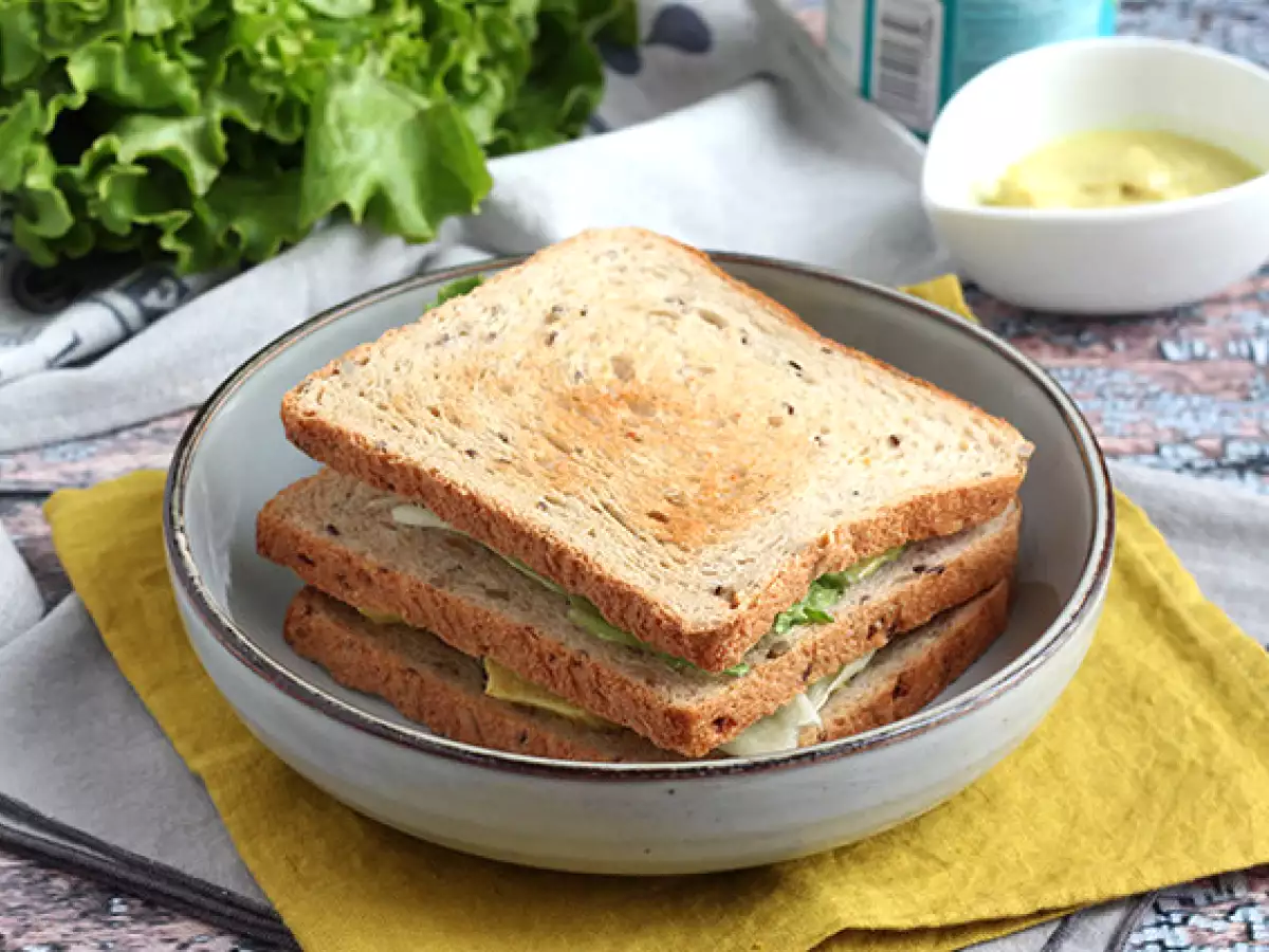Chicken curry club sandwich - photo 3