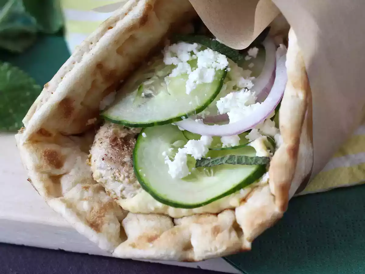 Chicken gyros, the greek sandwich you'll love! - photo 2
