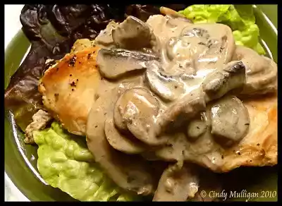 Chicken with sour cream and mushroom sauce recipe