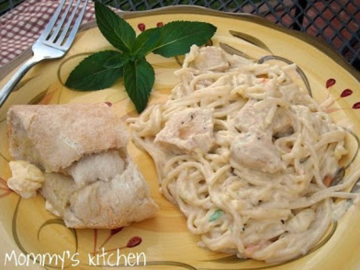 Chicken Tetrazzini or Turkey Tetrazzini & More Recipes for Leftover Turkey.