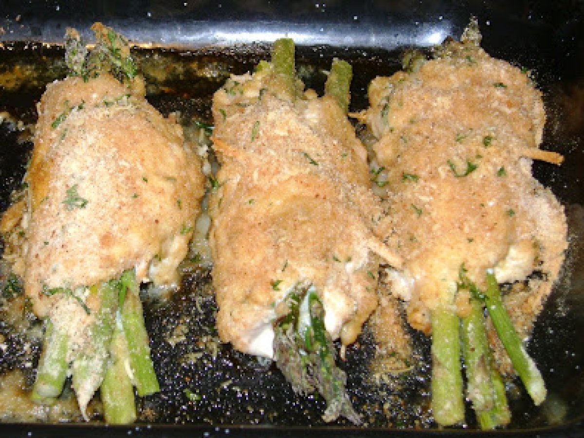 Chicken with Asparagus and Hollandaise Sauce - photo 3