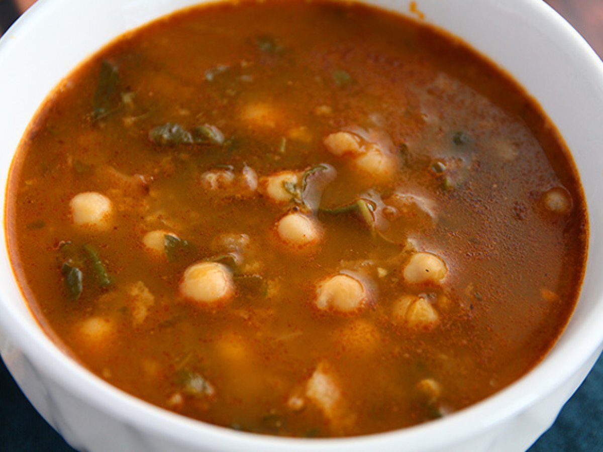 Chickpea and spinach soup - photo 4