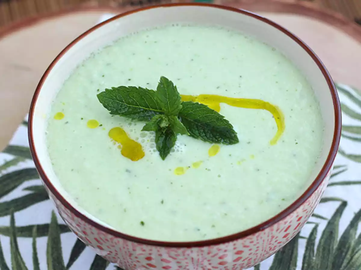Chilled cucumber and mint soup - photo 4