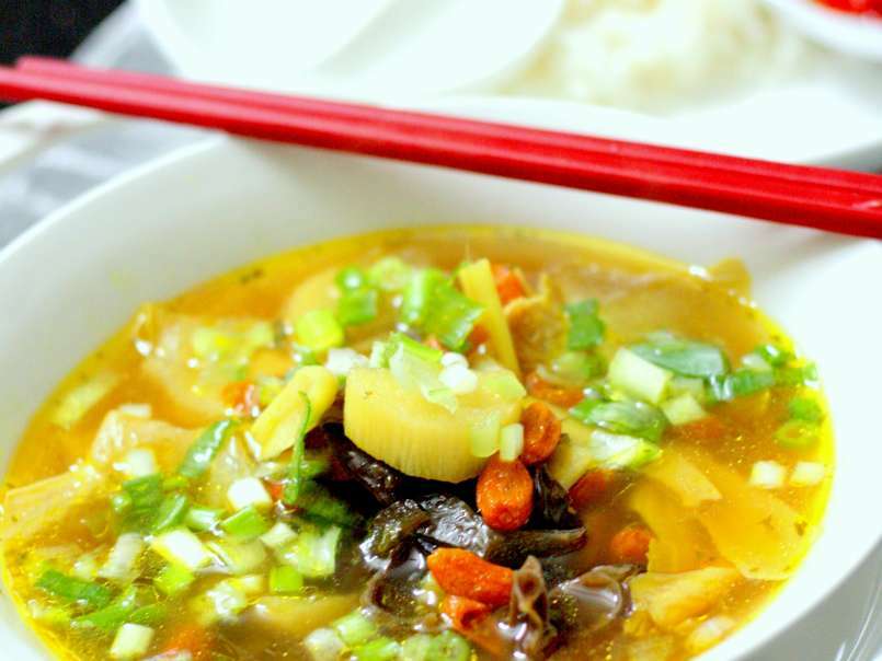 Chinese Burdock Root & Kei Chi (Wolfberry) Soup, photo 2