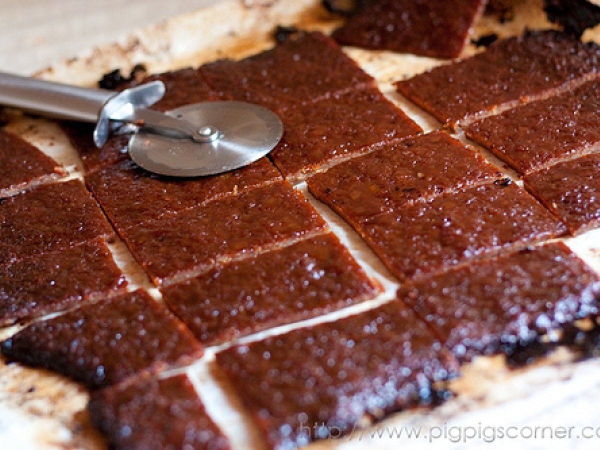 Chinese Dried BBQ Pork - Bak Kwa, Long Yoke, Yoke Gon .