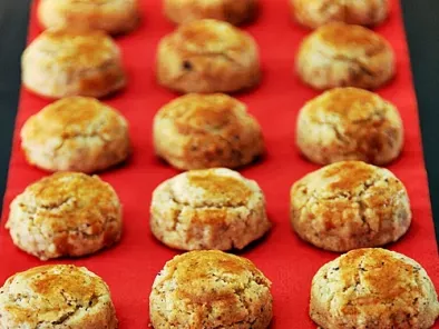 Chinese Hazelnut Cookies + Happy Chinese New Year