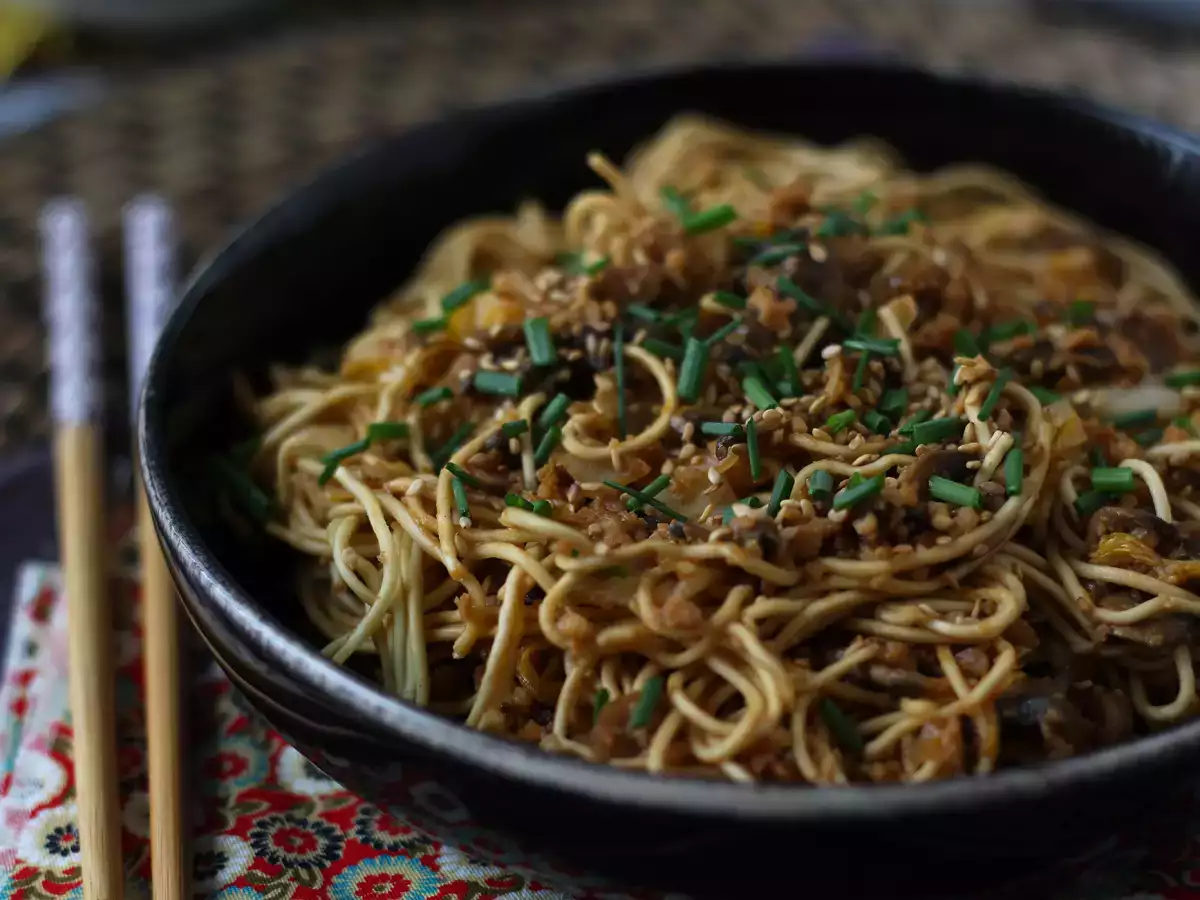 Chinese Noodle Stir-Fry (Vegetables and Textured Soy Protein) - photo 2