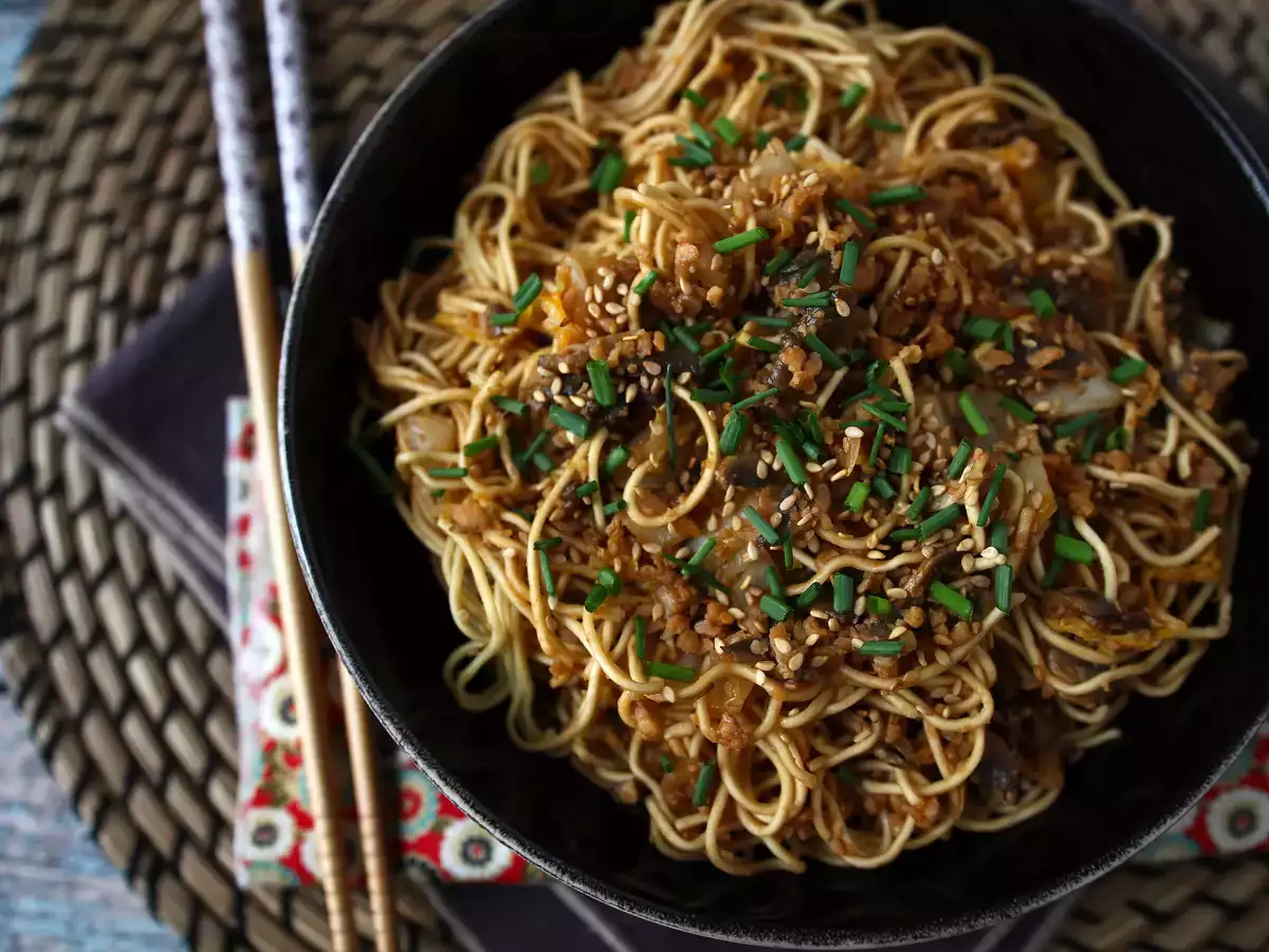 Chinese Noodle Stir-Fry (Vegetables and Textured Soy Protein) - photo 5