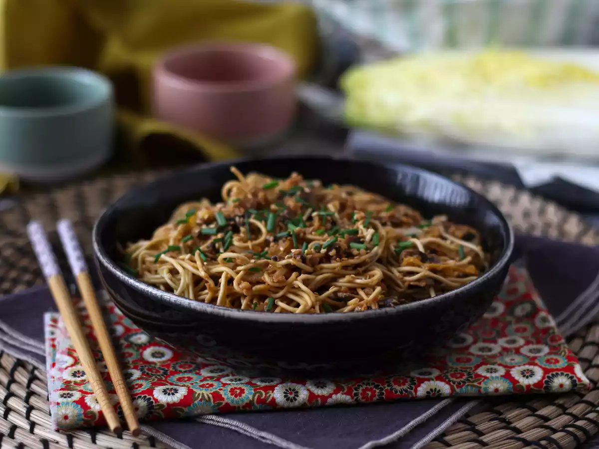 Chinese noodles wok (vegetables and textured soy proteins) - photo 4