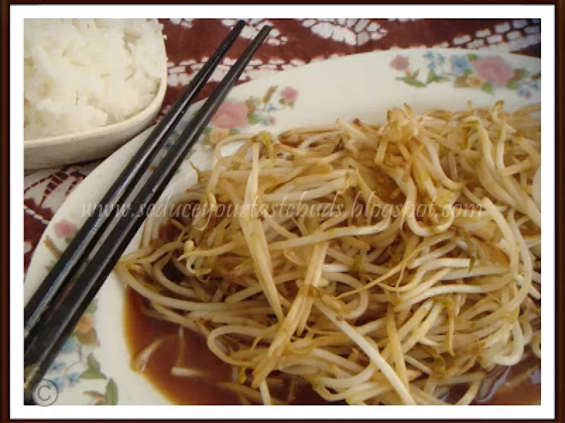 Chinese Saucy Bean-sprouts Stir-fry - photo 2