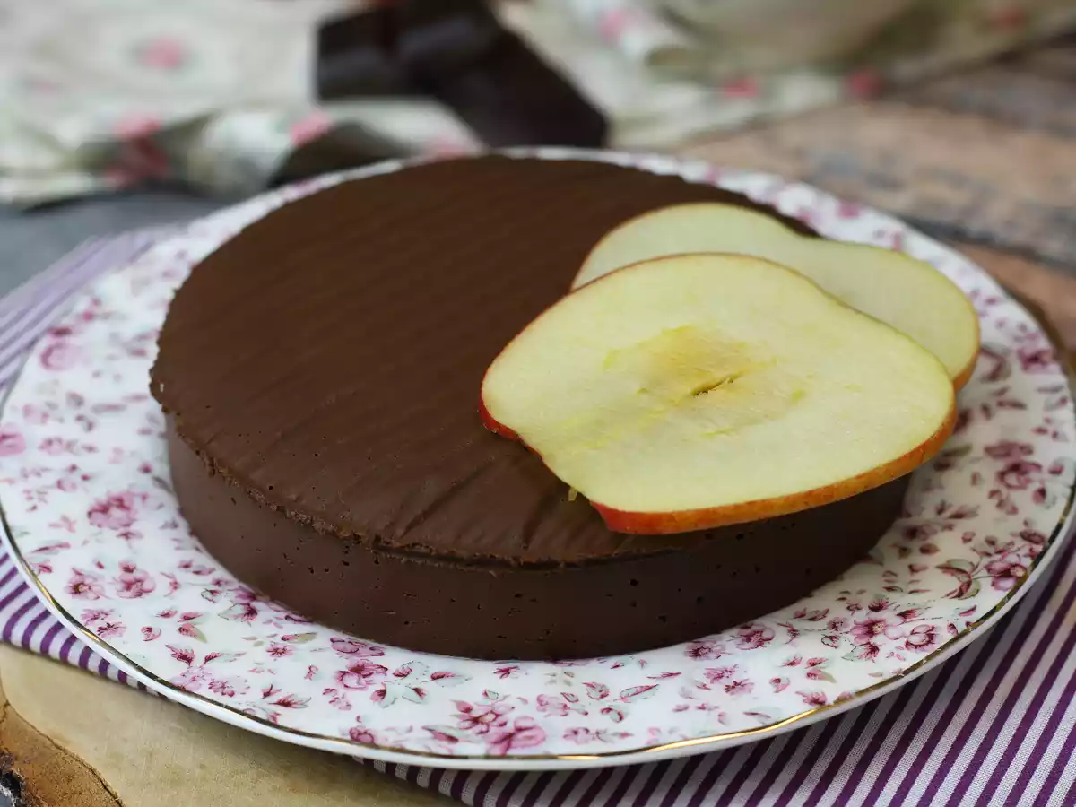 Chocolate and apple fudge, the super-easy dessert you can make with just 2 ingredients! - photo 4