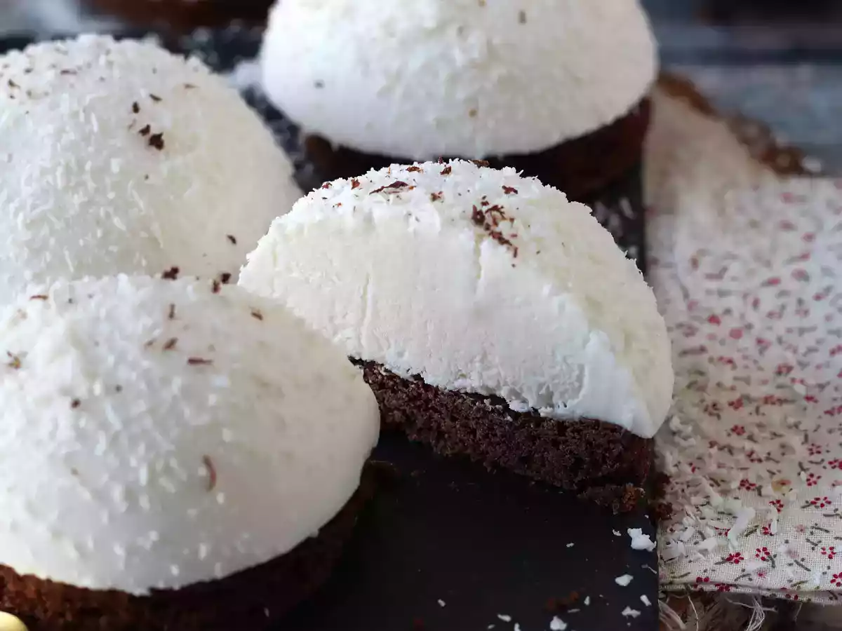 Chocolate and coconut dessert, melting and crunchy! - photo 7
