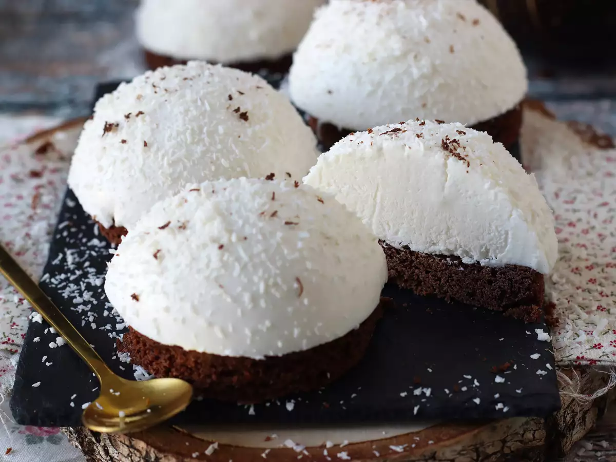 Chocolate and coconut dessert, soft and crunchy! - photo 4