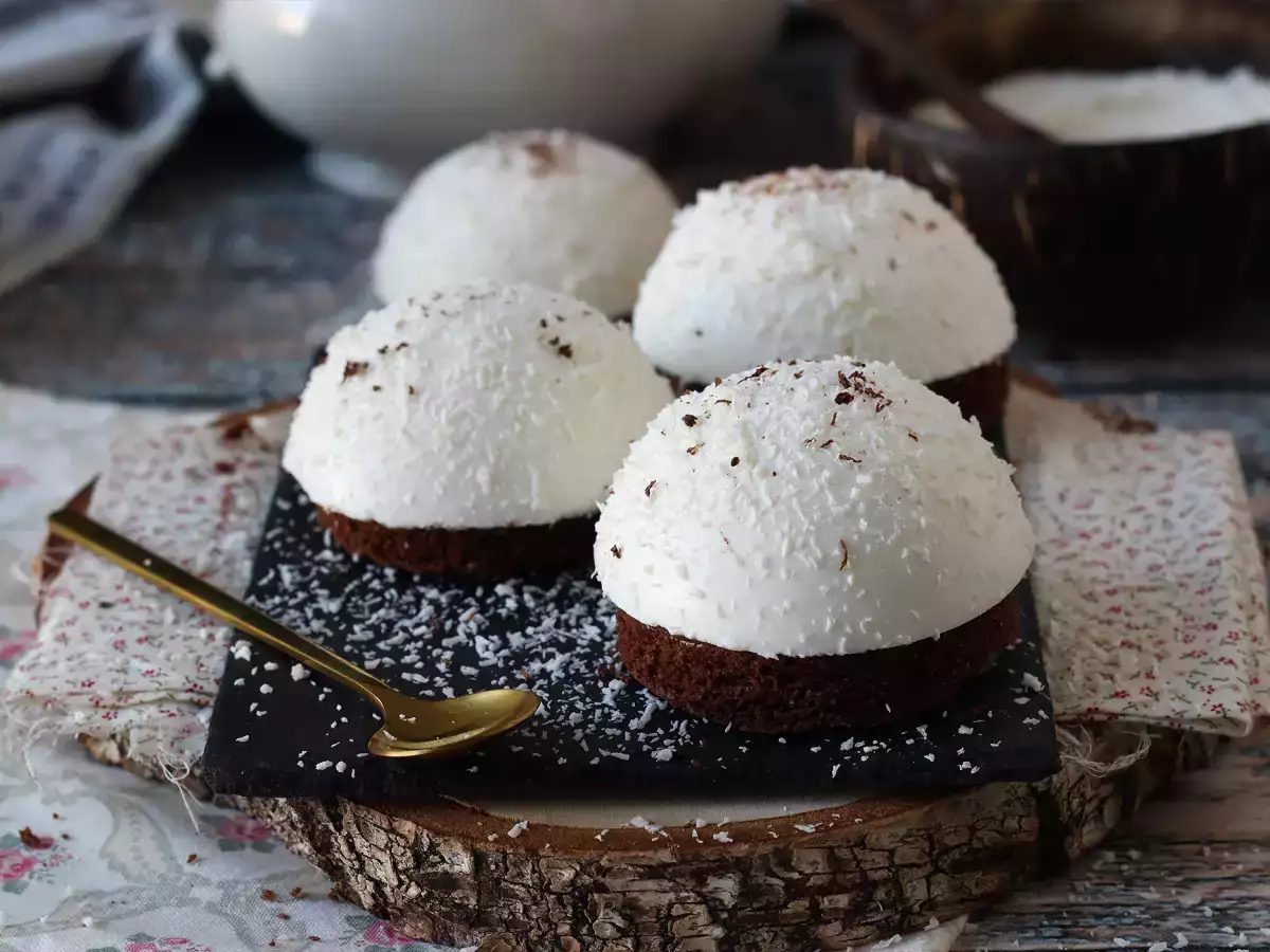 Chocolate and coconut dessert, soft and crunchy! - photo 6