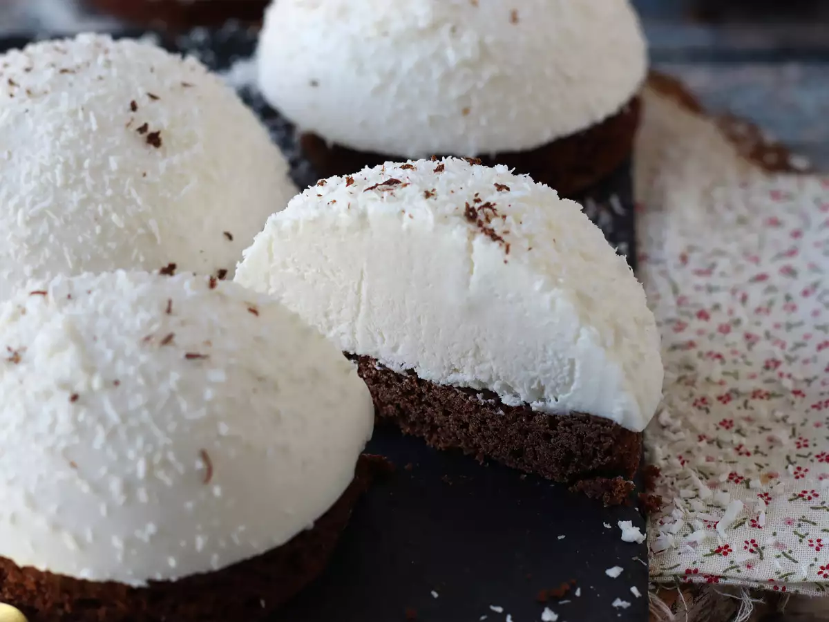 Chocolate and coconut dessert, soft and crunchy! - photo 7