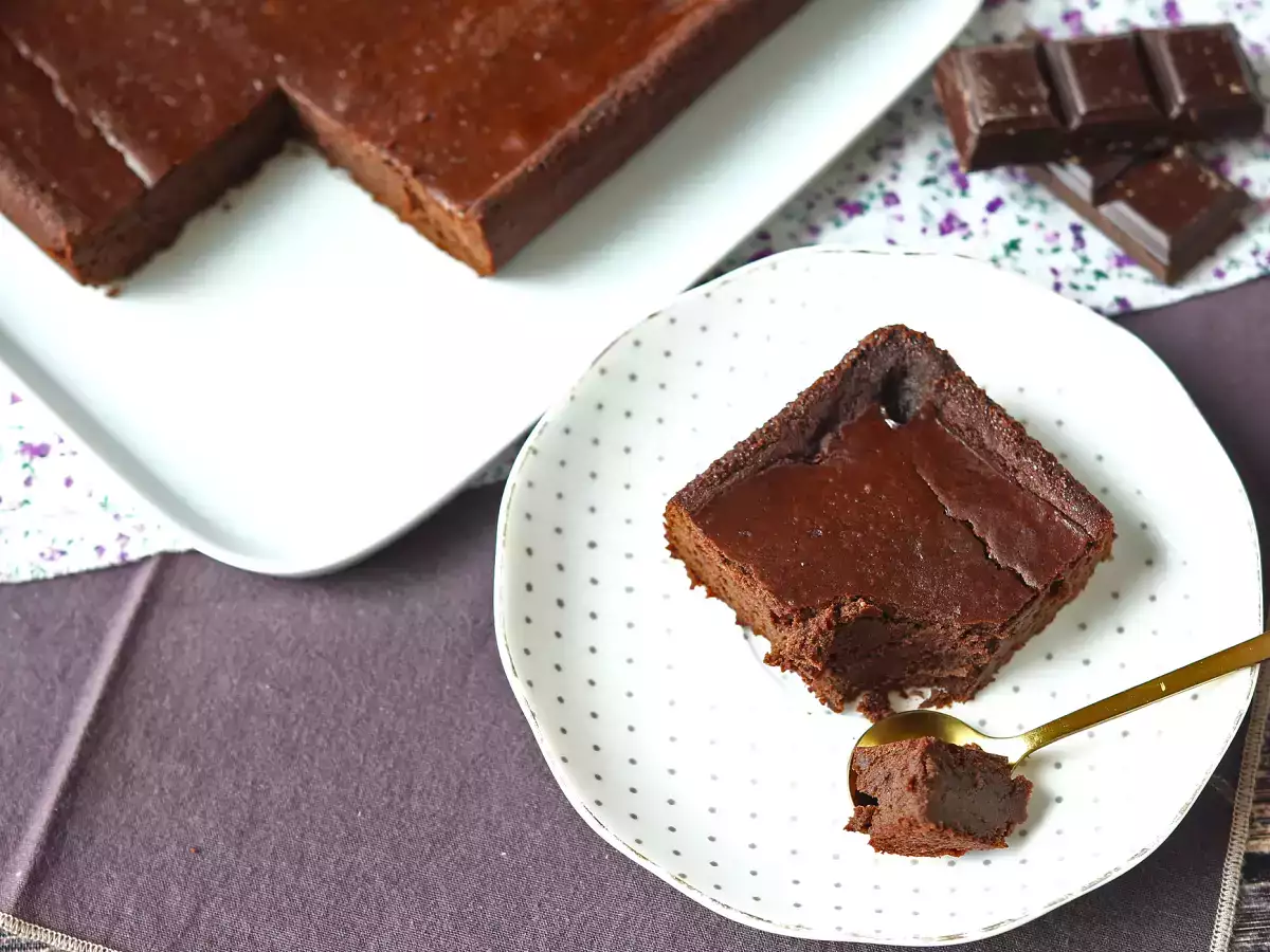 Chocolate and Red Kidney Bean Protein Brownie - photo 8