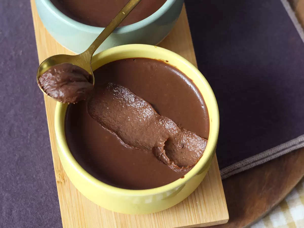 Chocolate banana cream dessert with just 3 ingredients!