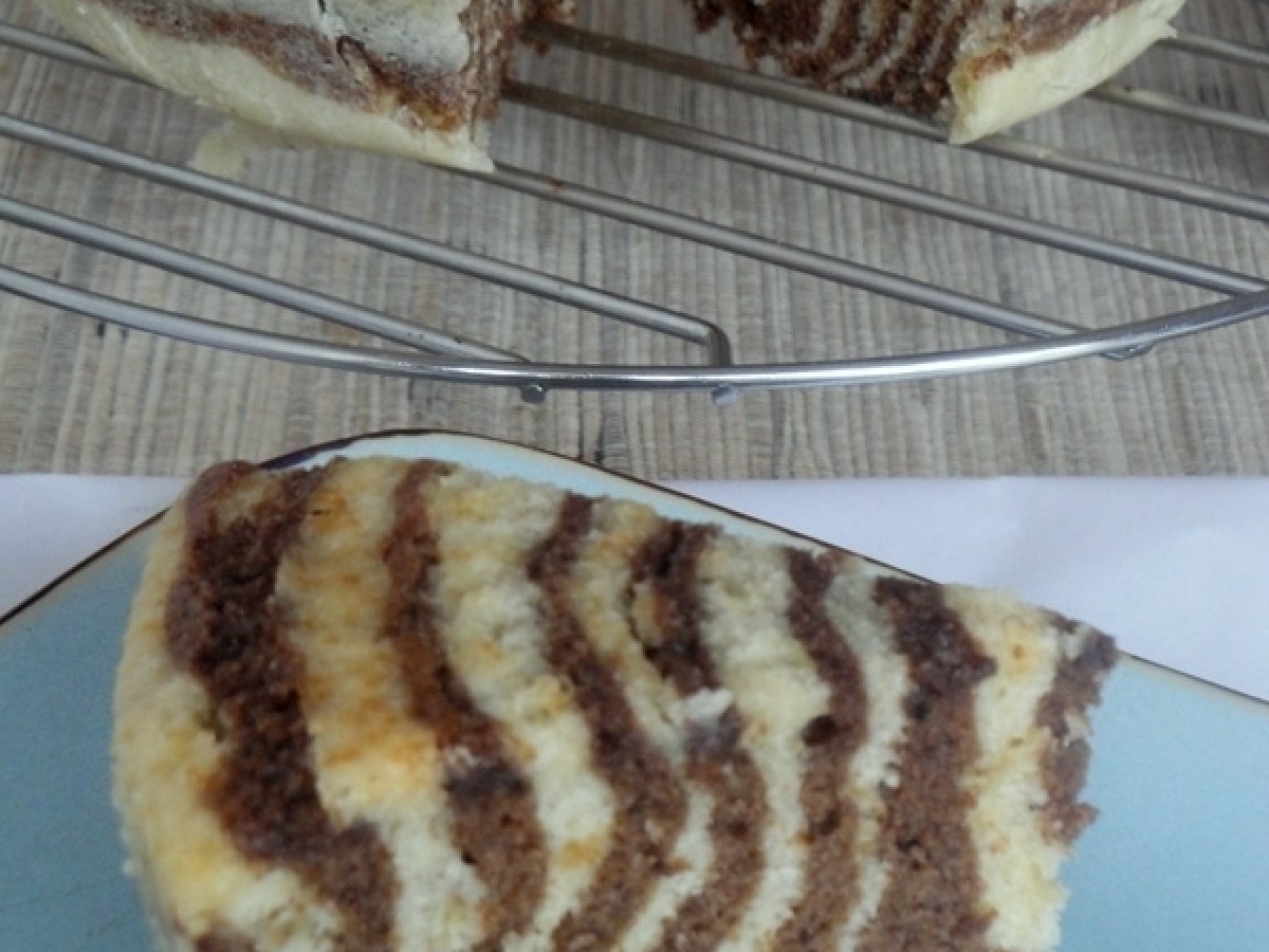 CHOCOLATE & BANANA ZEBRA CAKE - photo 3