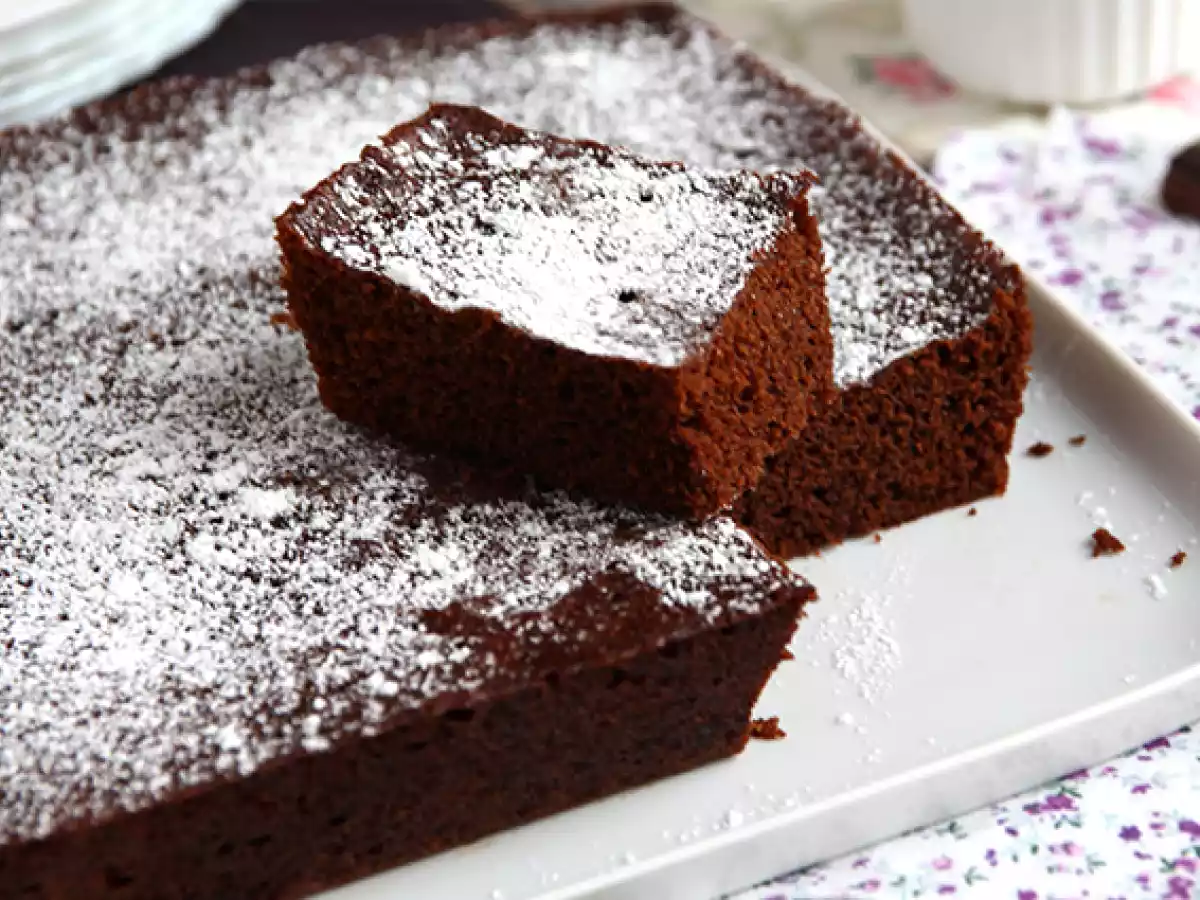 Chocolate cake in microwave in 5 minutes - photo 5