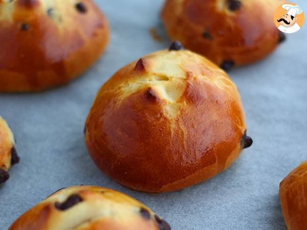 Chocolate chip brioche buns - photo 2