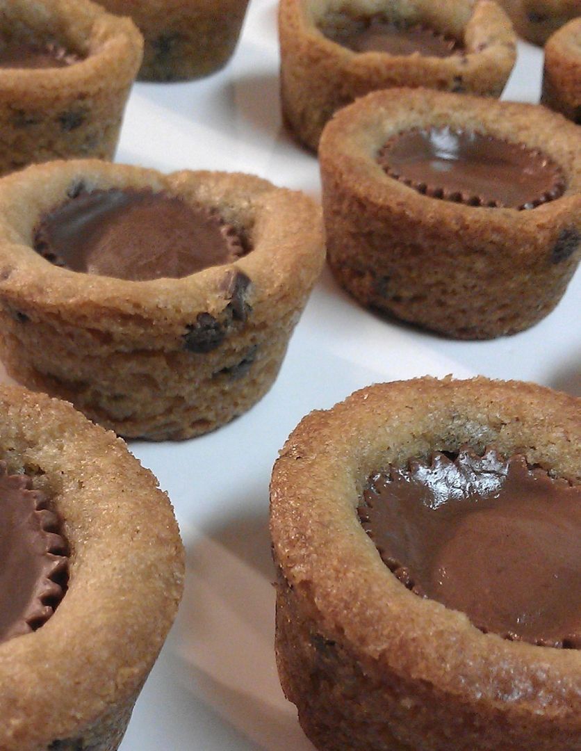 Chocolate chip cookie cups with reese's, Recipe Petitchef