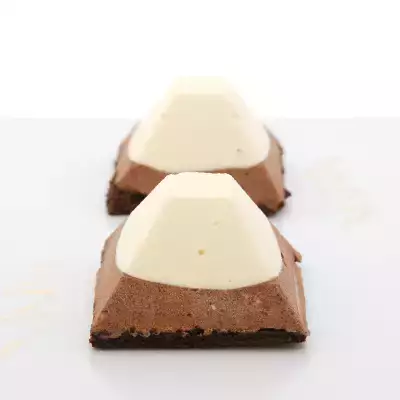 Chocolate coffee mousse pyramids recipe