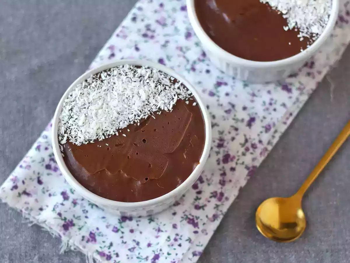 Chocolate dessert with only 2 ingredients! - photo 4