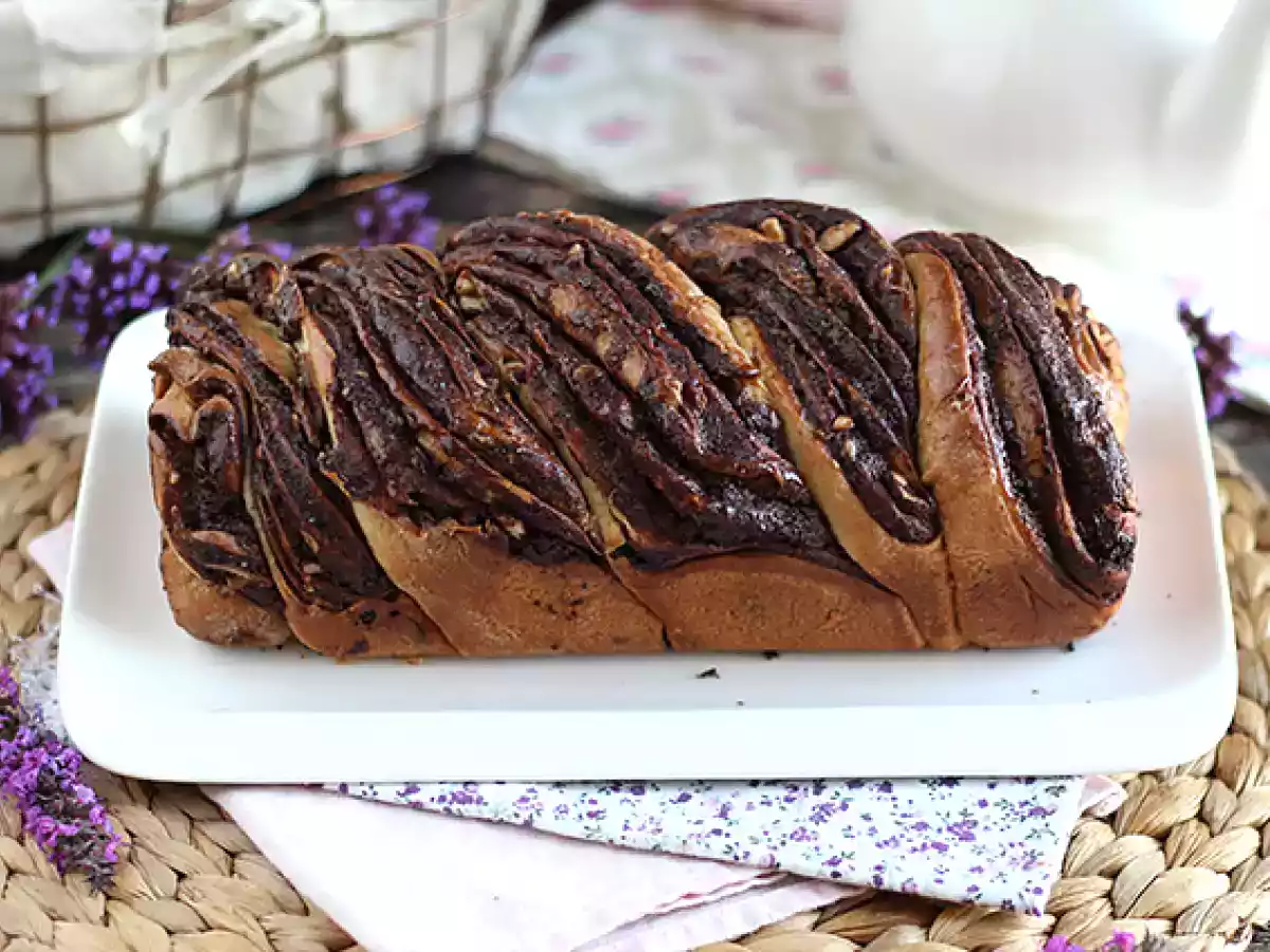 Chocolate hazelnut babka brioche - photo 4
