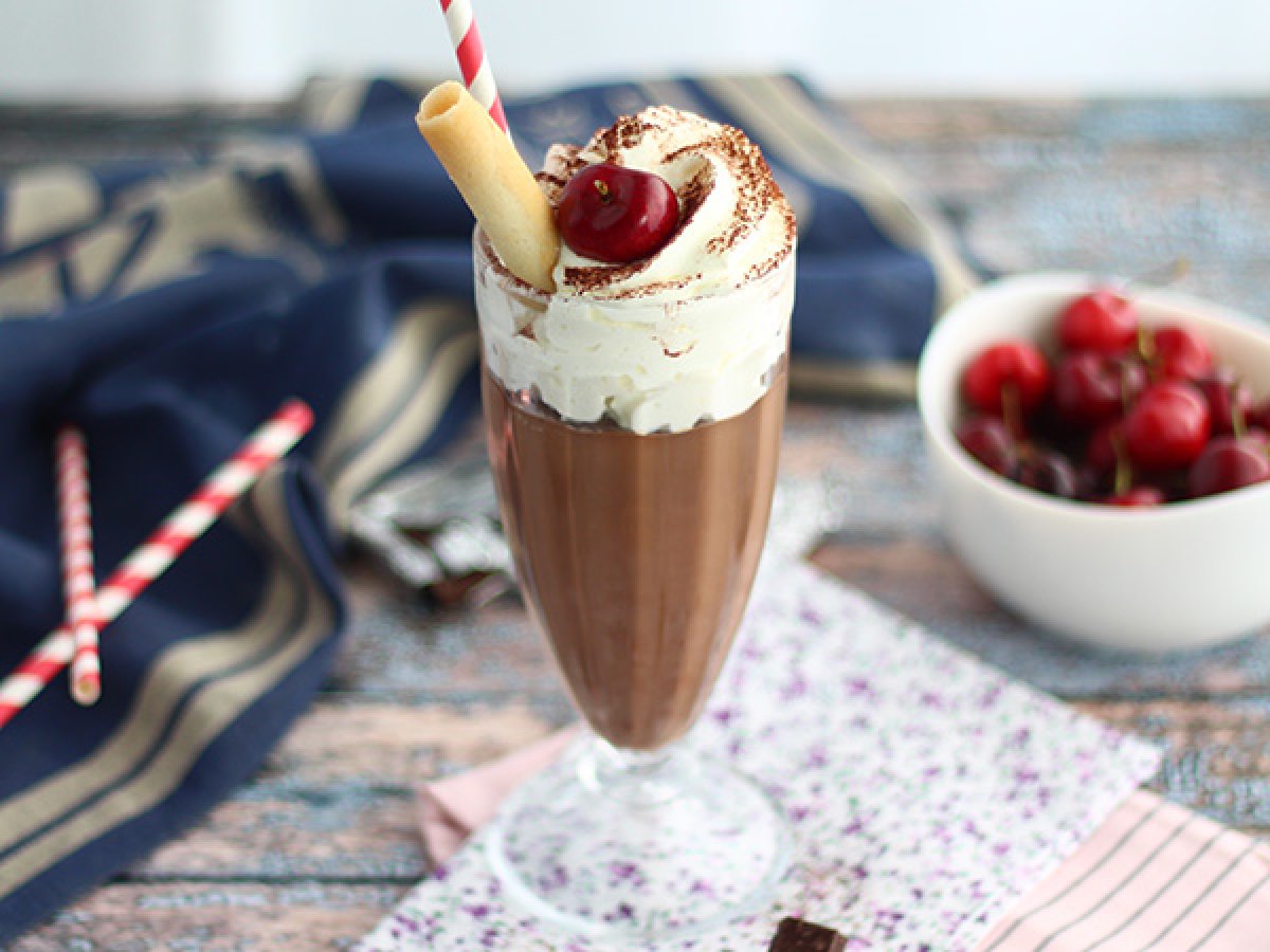 Chocolate liégeois, a chocolate custard