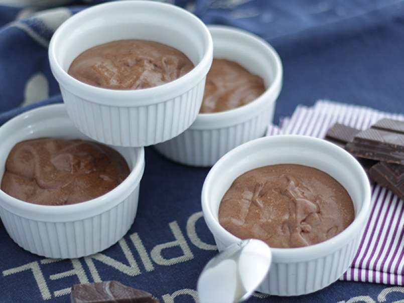 Chocolate mousse creamy and tasty - Video recipe ! - photo 2
