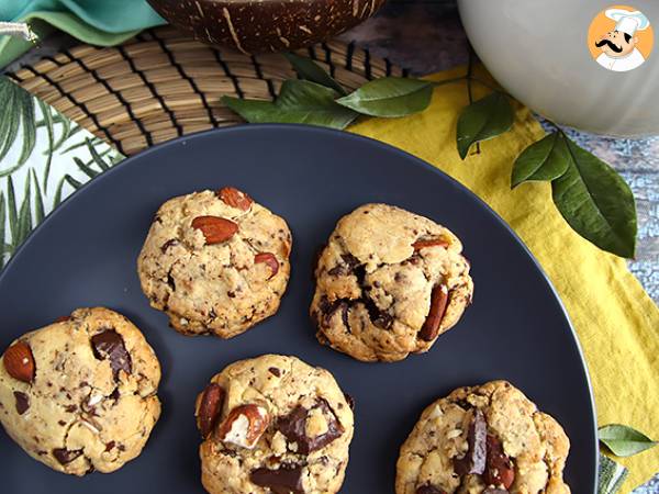 Chocolate, peanut and almond cookies - photo 2