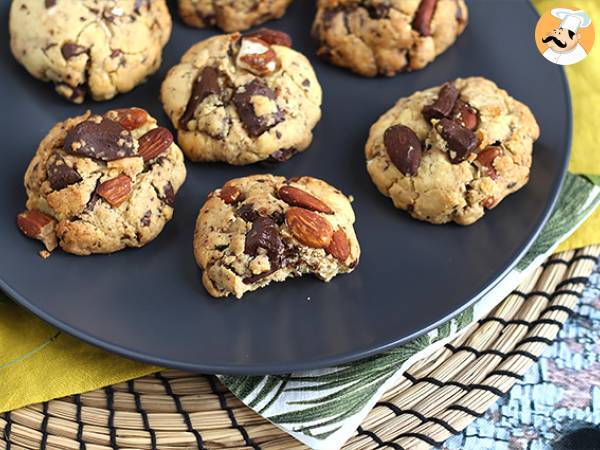 Chocolate, peanut and almond cookies - photo 4