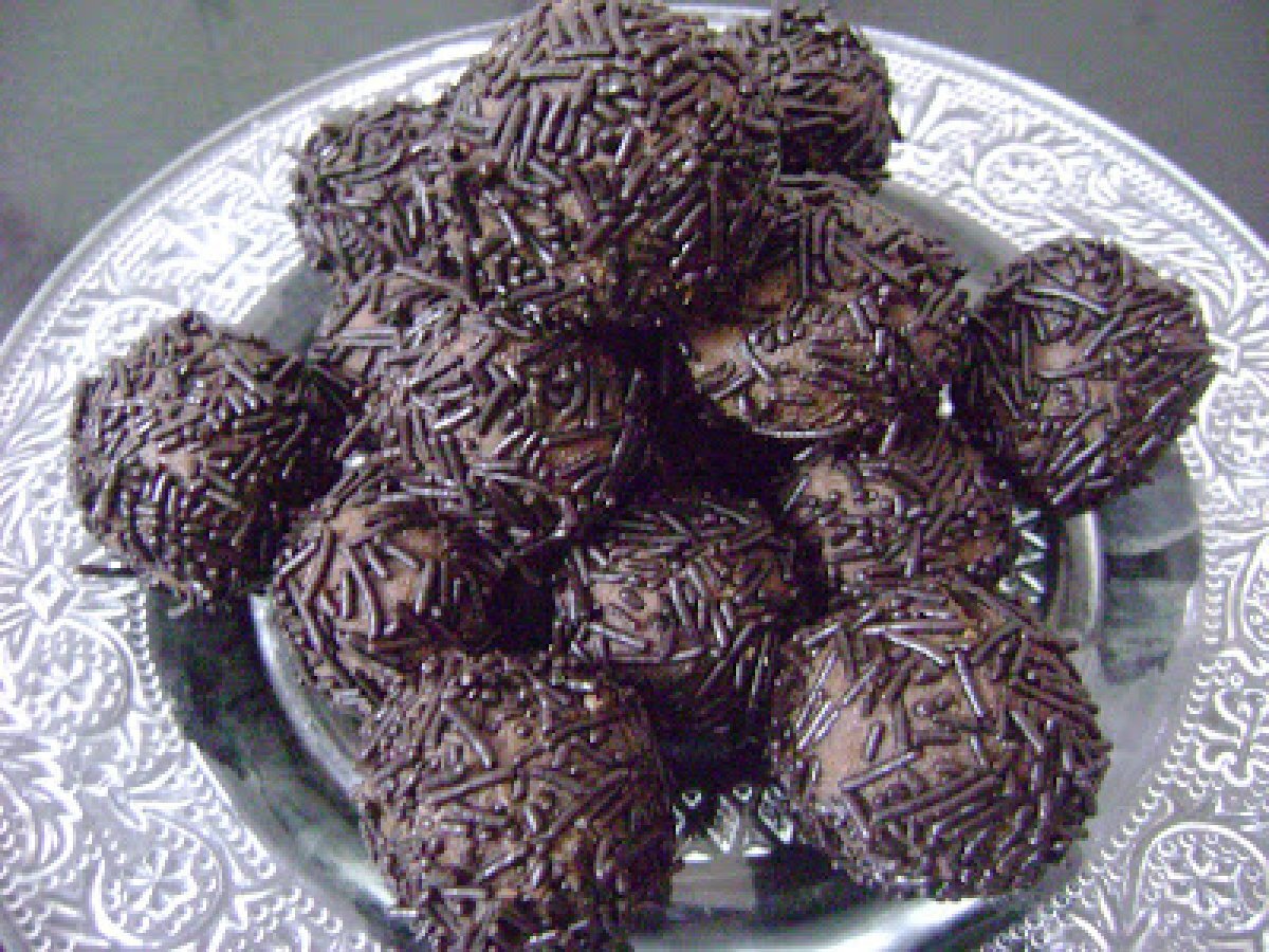 Chocolate Rum Balls