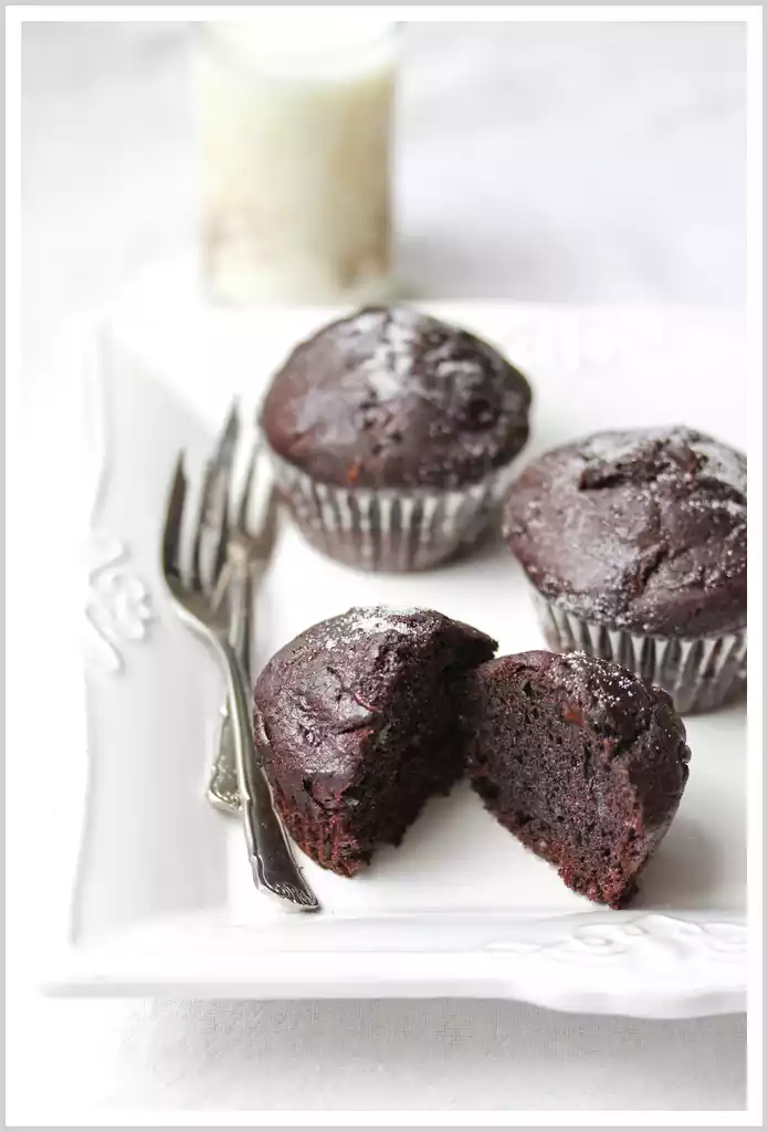 Chocolate zucchini cupcakes - rebar