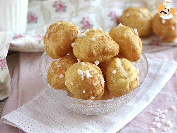 Chouquettes: choux pastry with pearl sugar