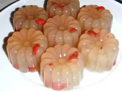 Chrysanthemum tea recipe with wolfberry jelly