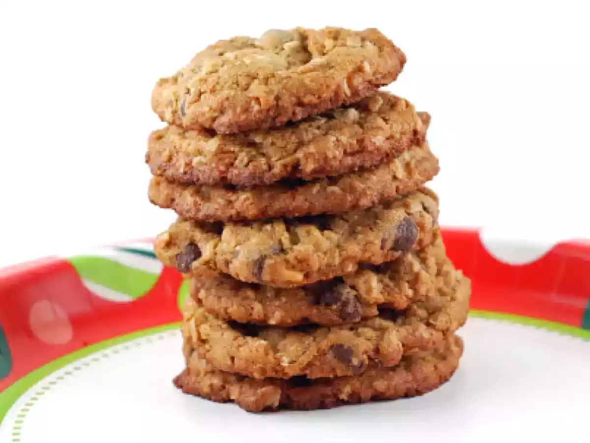 Chunky Peanut Butter and Oatmeal Chocolate Chipsters