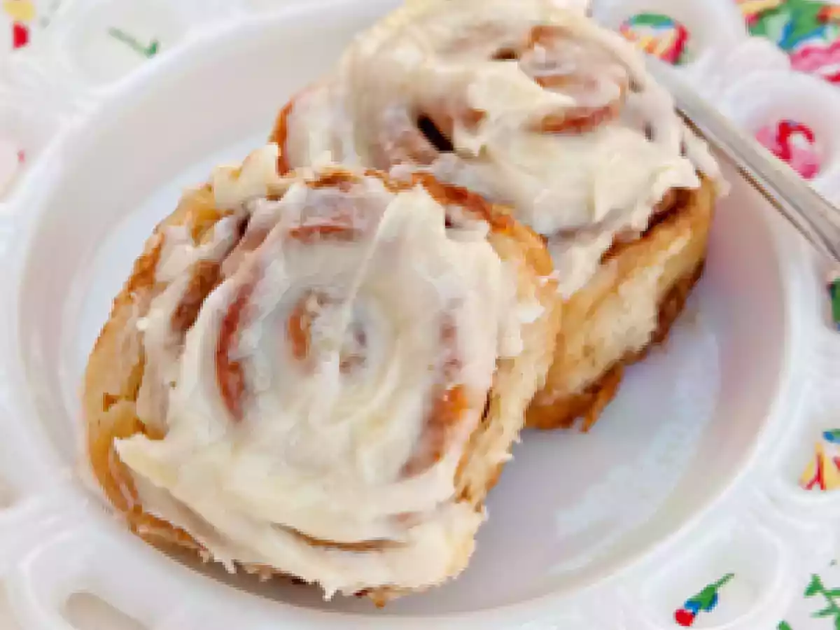 Cinnamon Rolls with Cream Cheese Icing