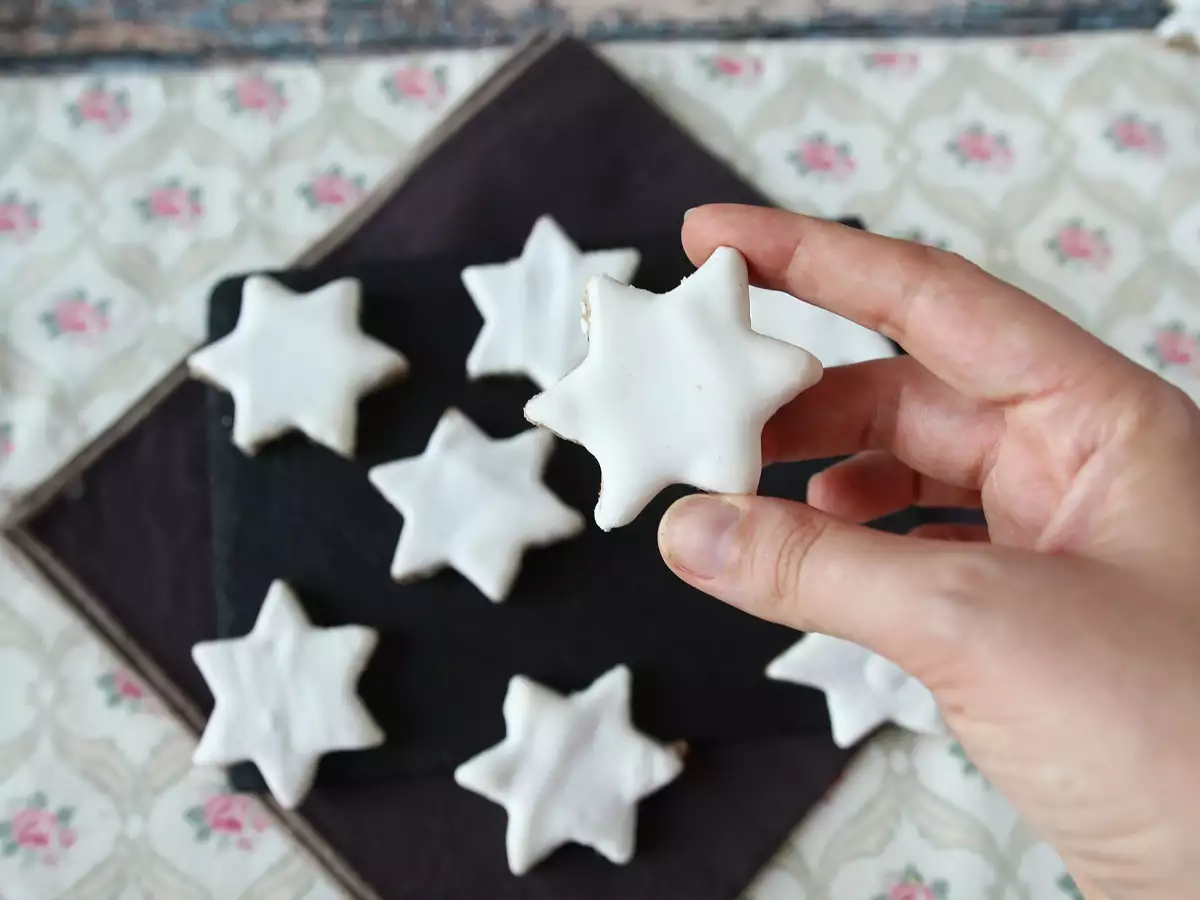 Cinnamon Star Cookies, a Christmas Classic - photo 3