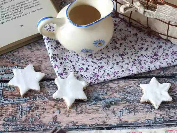 Recipe Cinnamon star cookies, the christmas classic