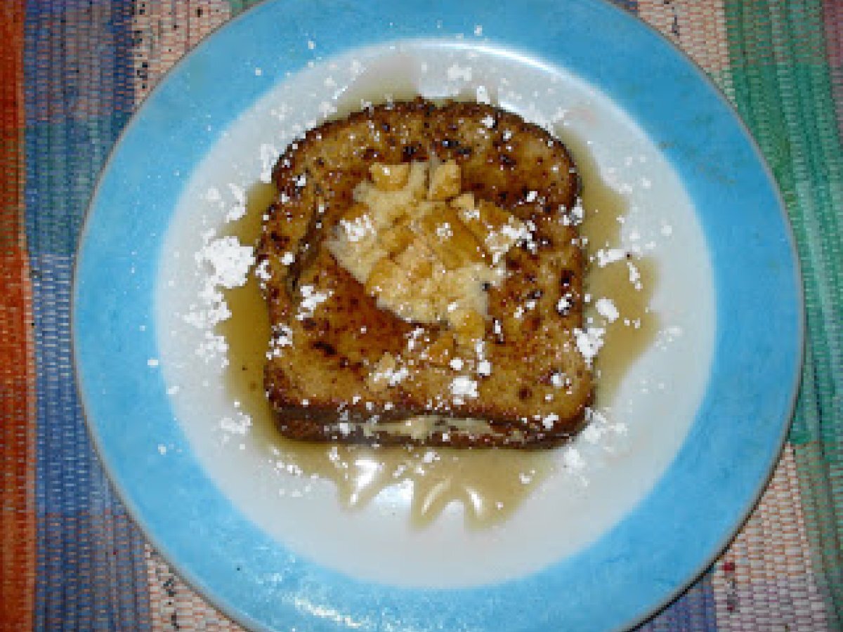 Cinnamon Toast Crunch French Toast with Vanilla Cream Cinnamon Crunch Filling - photo 4