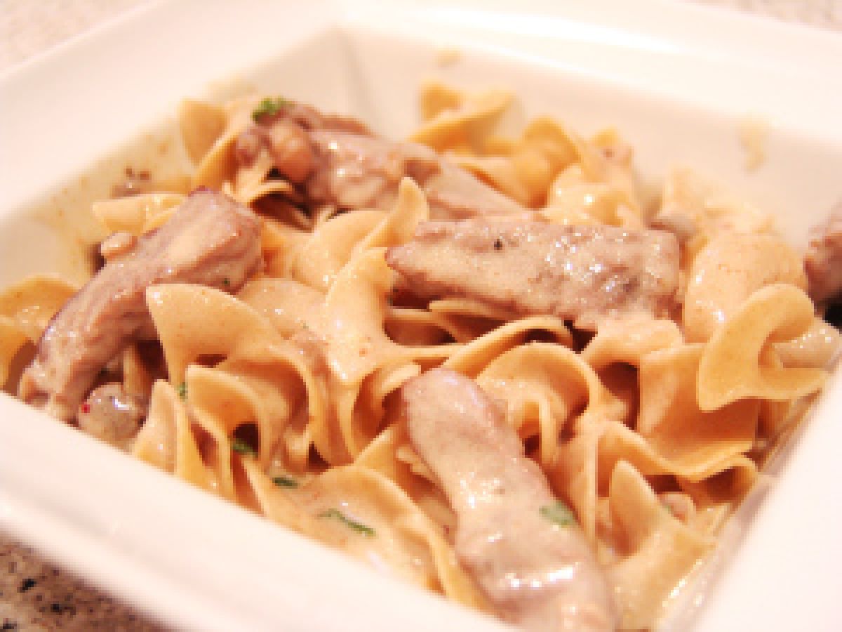 Clean eating beef stroganoff