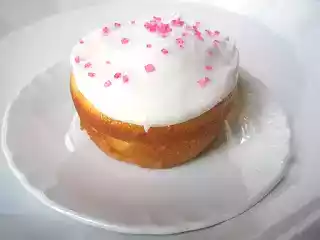 Clementine buttermilk cupcake recipe with lemon frosting