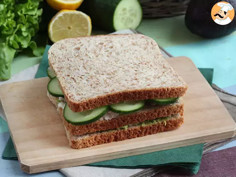 Club sandwich with tuna and avocado - photo 2