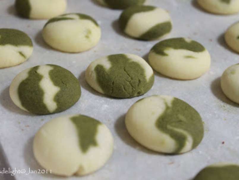 CNY Bakes 2011 - Green Tea Marble Cookies - photo 3