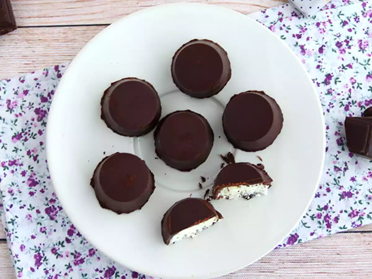 Coconut chocolates bounty style - photo 3