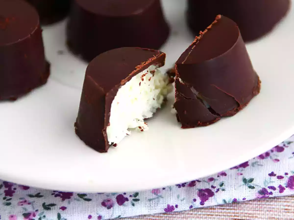 Coconut chocolates bounty style - photo 4